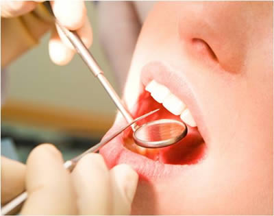 Los padres transmiten a sus hijos el miedo al dentista