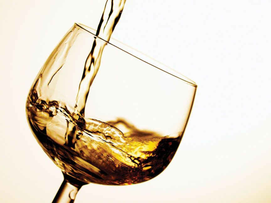 Cómo afecta el consumo de alcohol la acción de los antibióticos