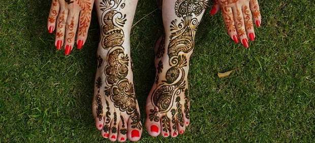 Los riesgos de la henna negra en los tatuajes temporales
