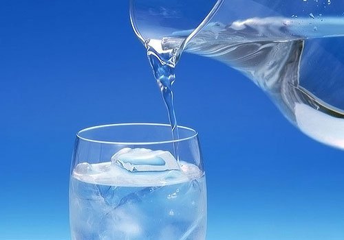 Tres razones para beber agua