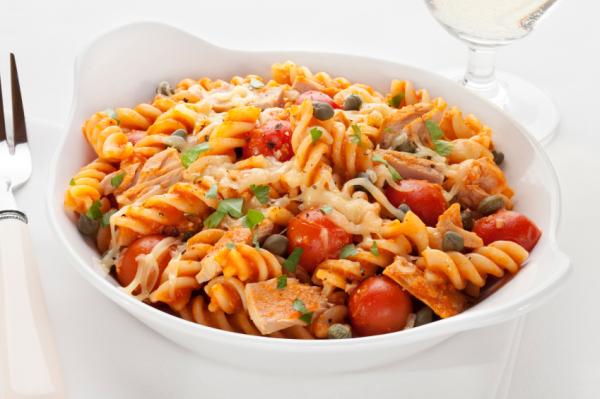 Receta de macarrones con atún y verduras