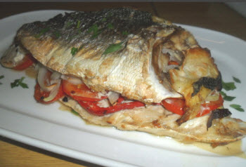 Receta de pescado relleno de verduras cocido al horno (4 personas)