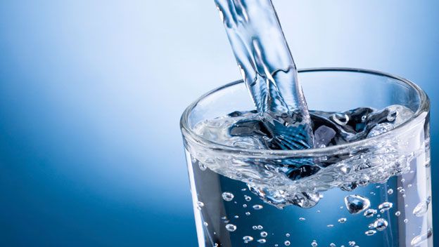 Tres increíbles beneficios de beber agua para nuestro cerebro
